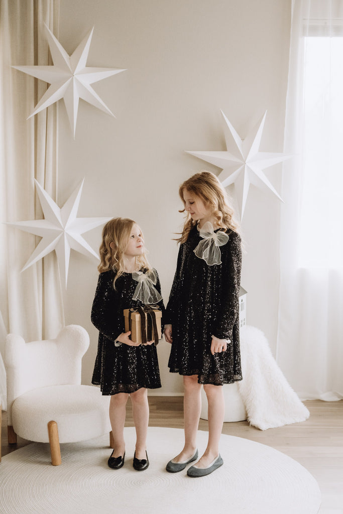 Girls' Sequin Black Dress With a Bow MINI ME AND MAMA Girls' Sequin Black Dress With a Bow MINI ME AND MAMA