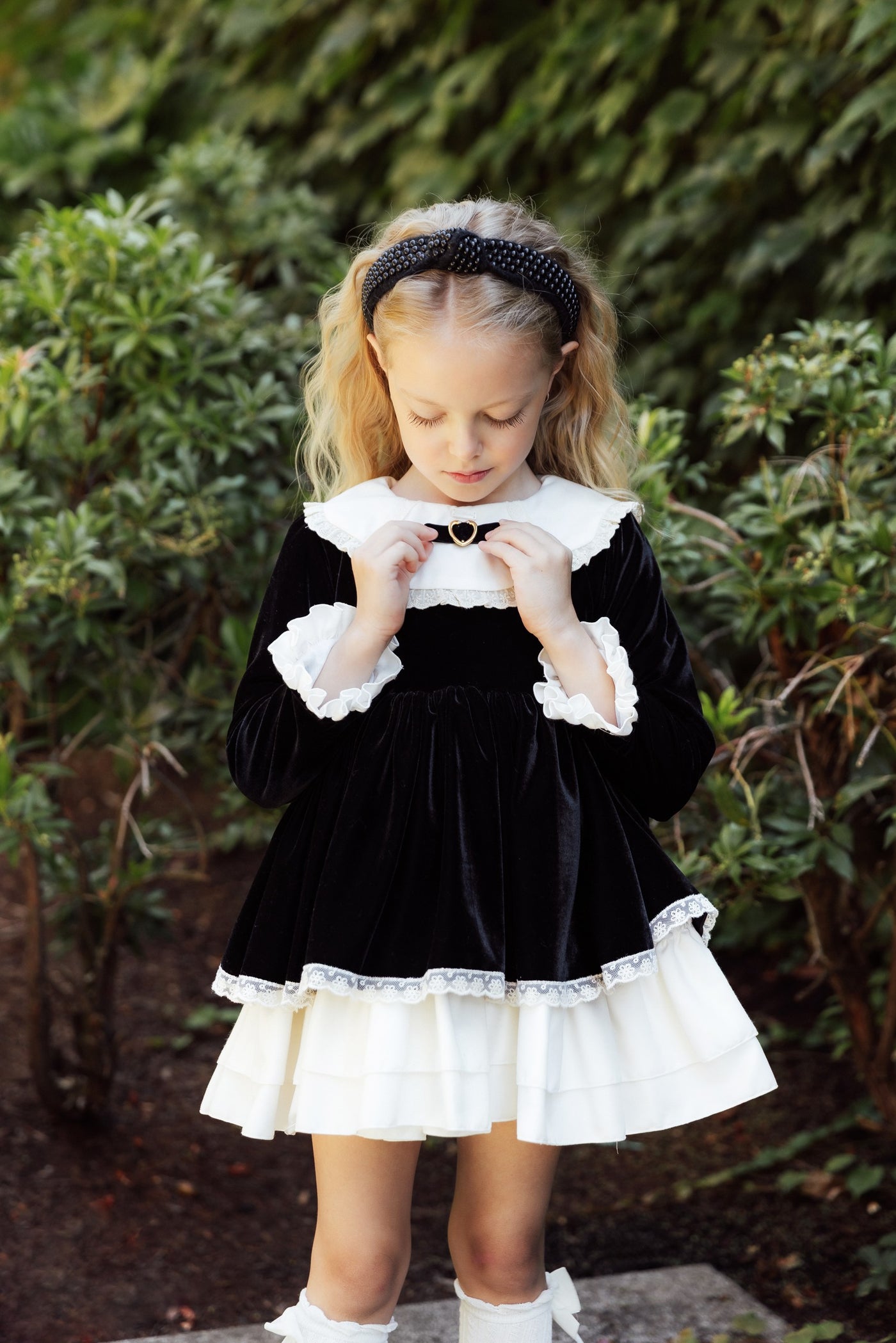 Girls Vintage Velvet Embroidered Dress