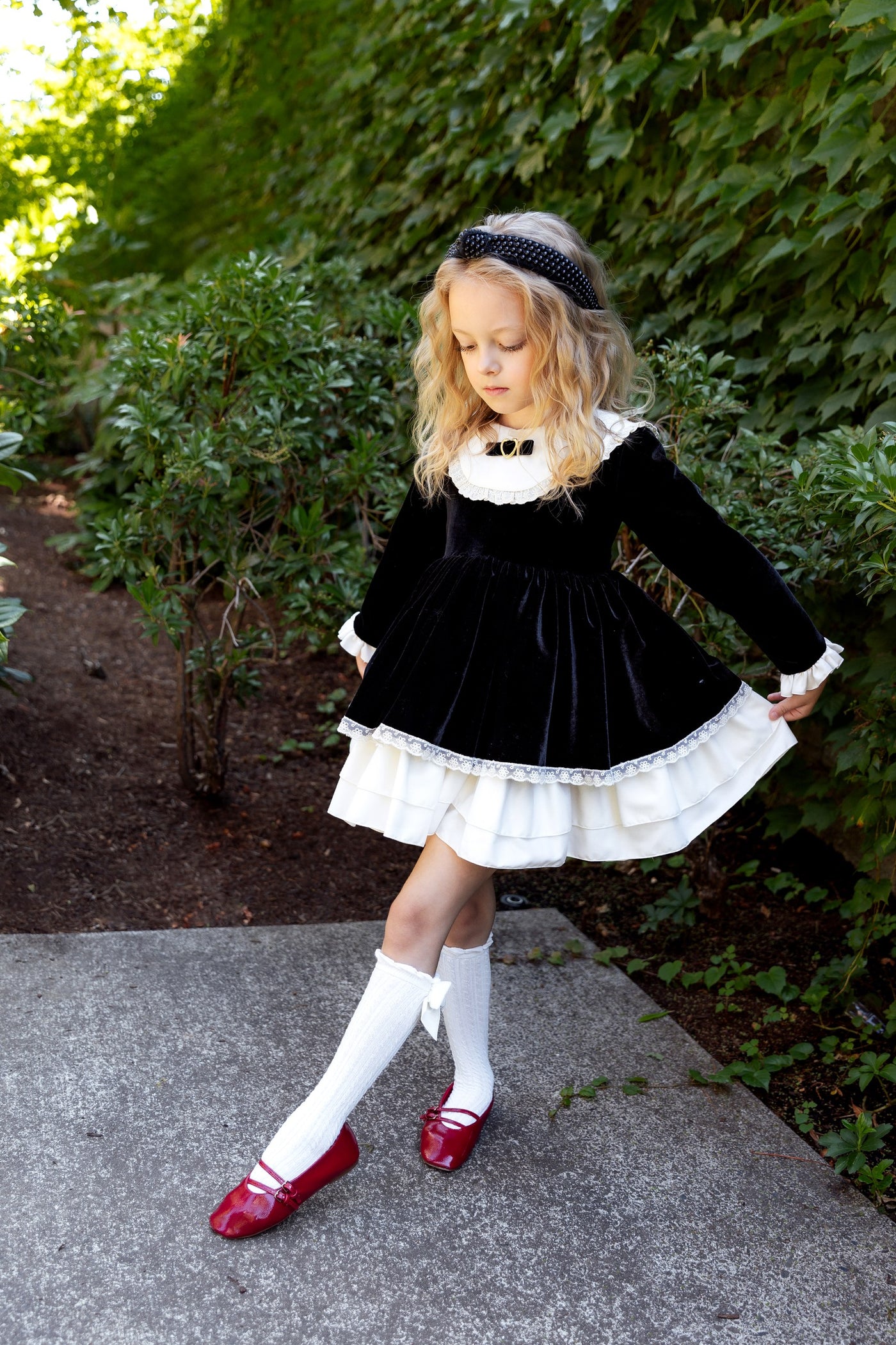 Girls Vintage Velvet Embroidered Dress